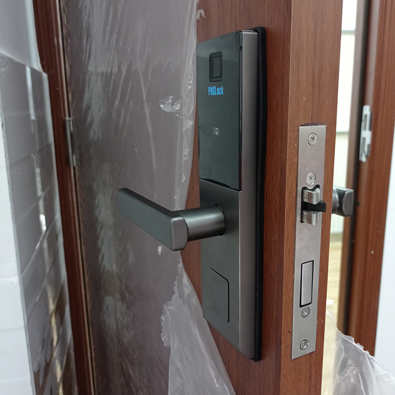 Khóa cửa vân tay mã số thẻ từ FP6021 - ảnh 8