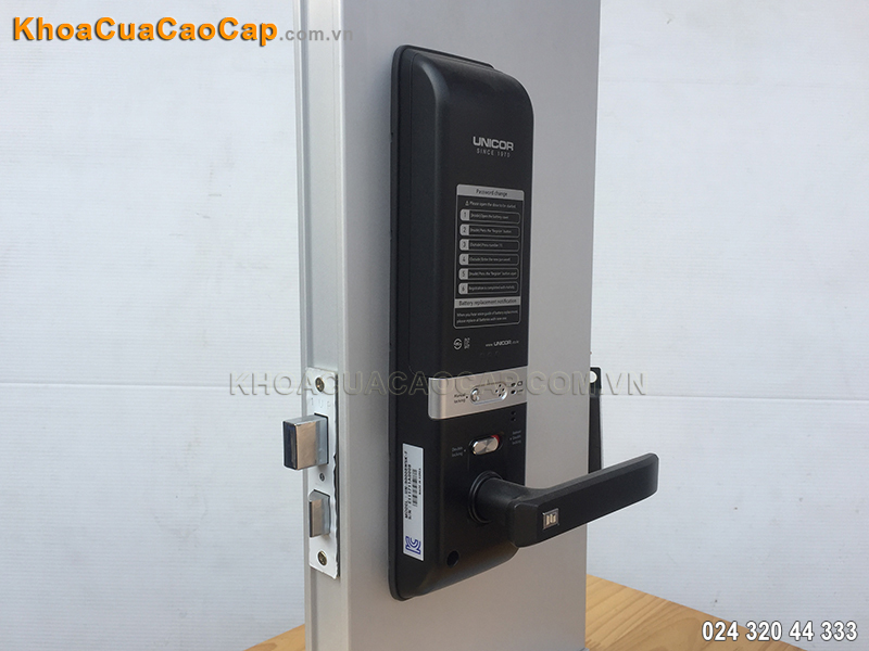 Khóa cửa vân tay Unicor UN-9000-BWKS - ảnh 3