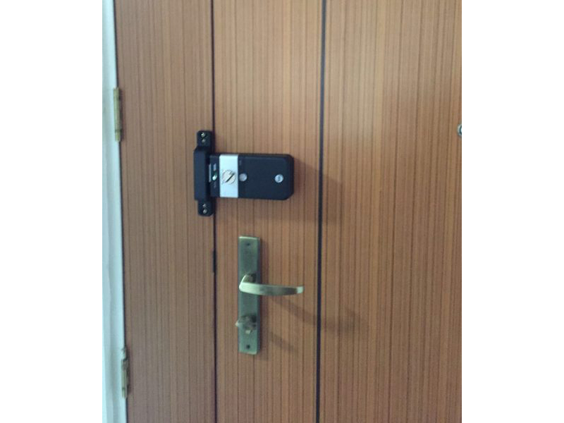 Khóa thẻ từ mã số Yale YDR-3110 - ảnh 9