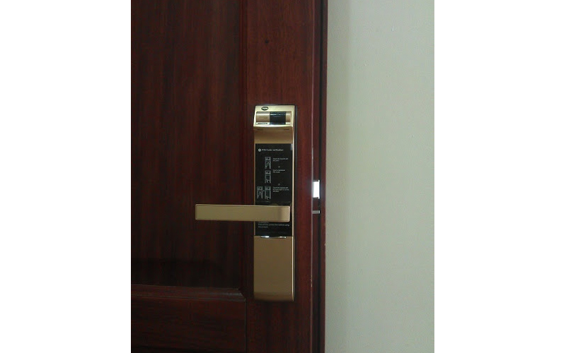 Khóa vân tay mã số Yale YDM-4109-Gold - ảnh 1