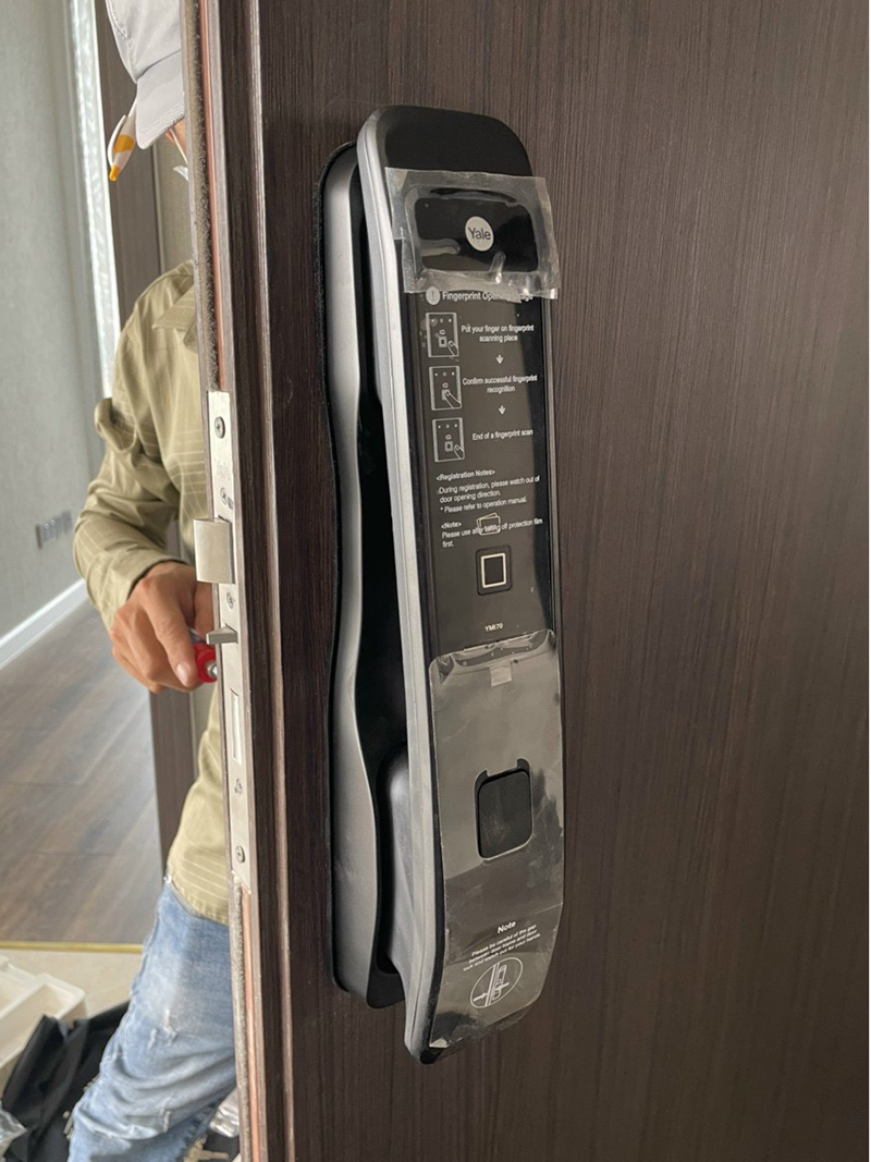 Khóa cửa vân tay Yale YMI70A - ảnh 3