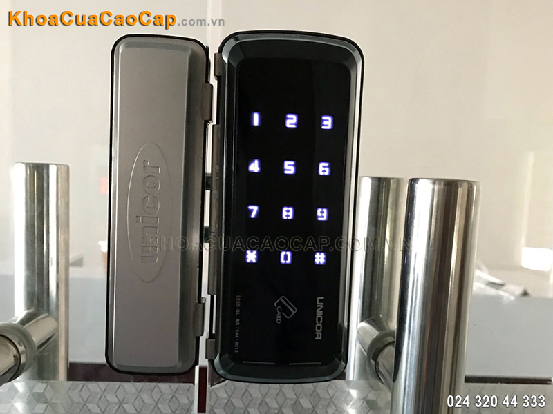Lắp đặt khóa mã số thẻ cửa kính Unicor 325S-GL - ảnh 2